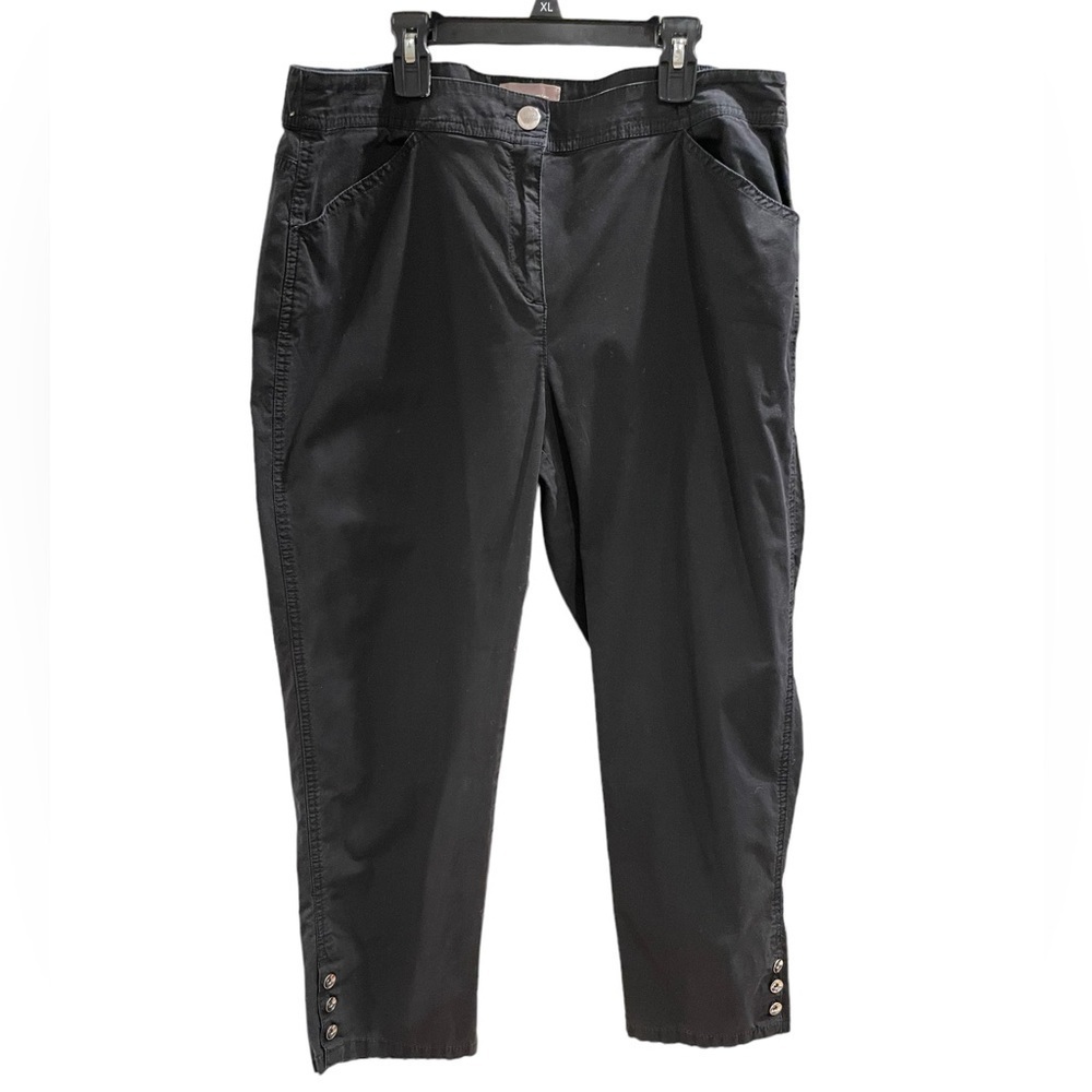 Chico’s Skimmer Black Crop Pants with Silver Details